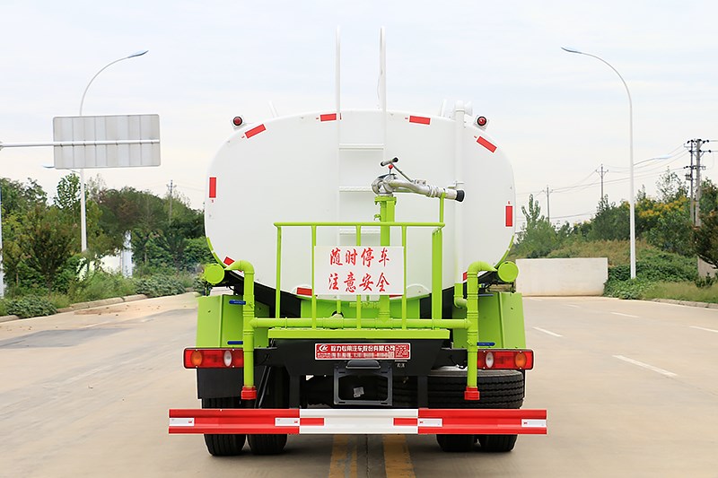 東風(fēng)天錦14噸灑水車